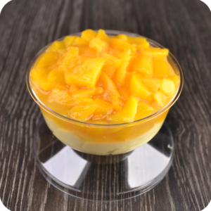 Tres leches con melocotón